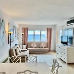 Cozy Retreat In Estepona Port