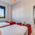 Aranya - Stylish Apt. With Great Views