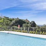 Vivi Homes - Feliz