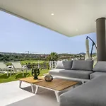 Fabuloso Apartamento Con Jardin Privado Y Jacuzzi