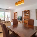 Cozy Apartment In Estepona With Wifi
