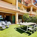 Green Golf By Los Flamingos