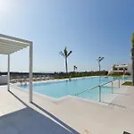 Stylish 2 Bedroom Apartment In Alcazaba Lagoon