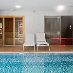 Oasis 325 Hideaway Luxe Garden Apartment
