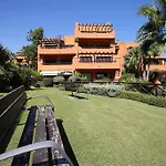 Jardines De Nueva Galera Bajo