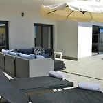 Luxurious Apartment In Beautiful Settings