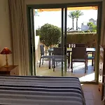 Four Seasons Los Flamingos