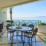 Luxury Apartment Frontal To The Sea In Estepona Doncella Beach