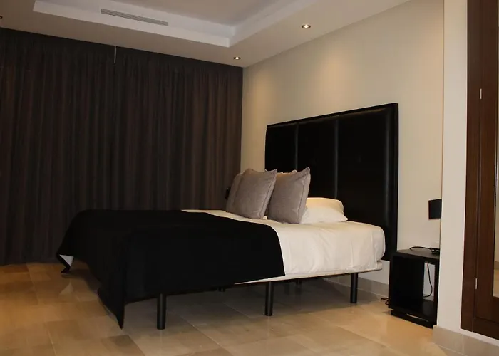 119 - Penthouse With Private Pool