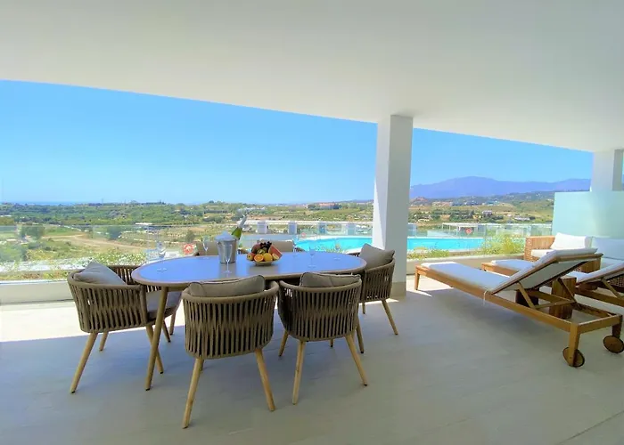 Luxurious Holiday Apartment Near Puerto Banus