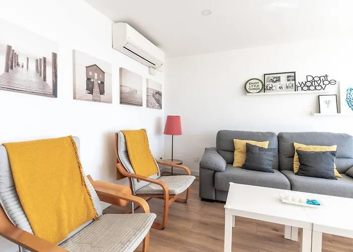 Ar1 Bright Apartment With Beautiful Sea Views