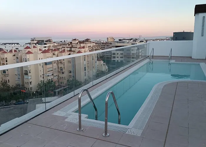 Oasis In Estepona With Parking 5Min From The Beach