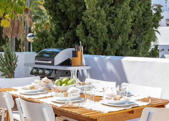 Charmant Appartement Met Groot Terras In Estepona