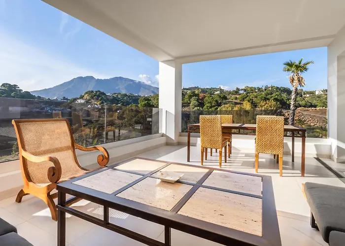 Luxury 2 Bedroom Apartment