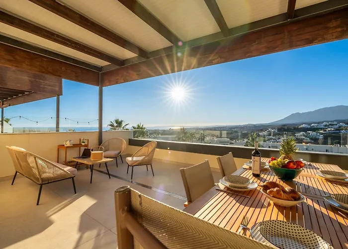 Luxury Escape - Los Flamingos Golf Retreat