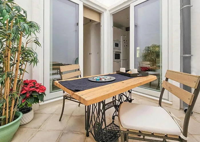 1 Bedroom Stunning Apartment In Estepona