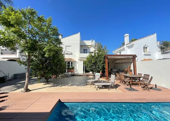 Bonita Villa Con Piscina