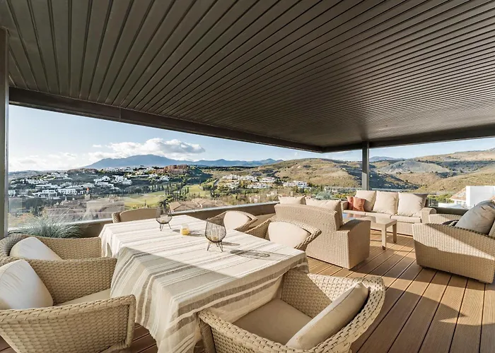 Hoyo19 10 Views Luxury Resort