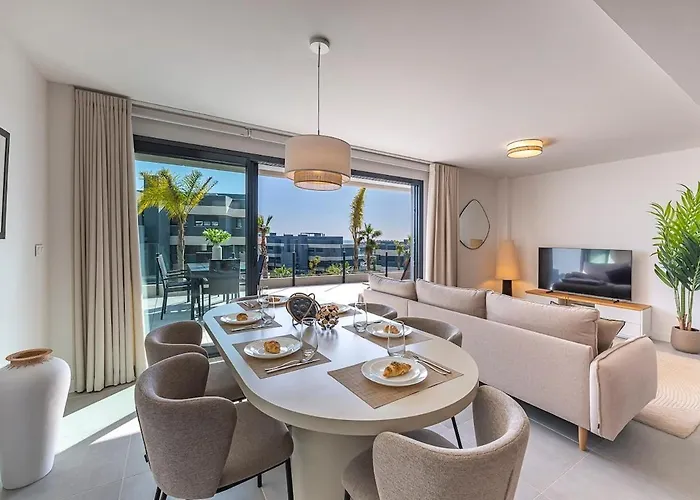 Magnificent 3-Bedroom Apartment, Terrace, Sauna And Swimming Pools