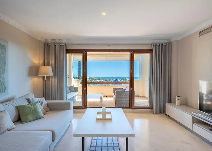 Sea View Apartment El Paraiso Estepona