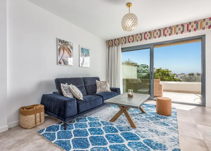 Sb311G - Modern & Well Connected 2 Bed Apartment