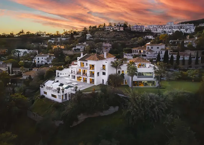 Villa Paraiso Alto Ultimate Holiday Villa Pool Gym Cinema Parking Golf