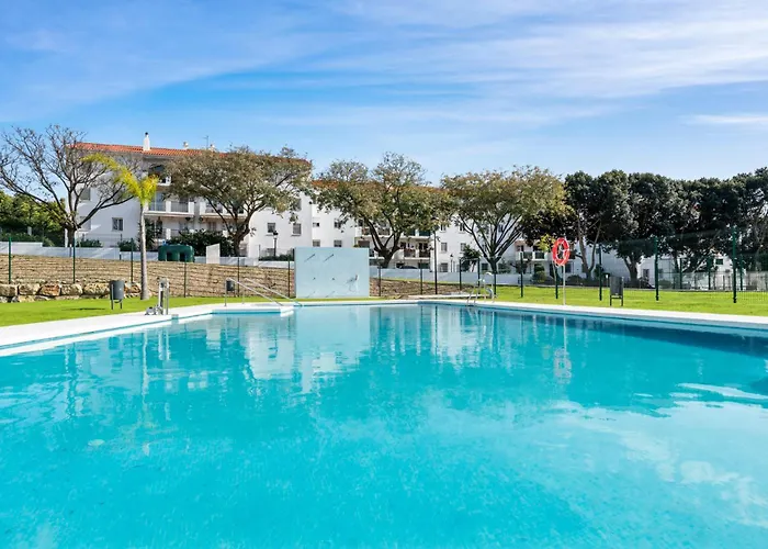 Top Floor Seaview Apartment