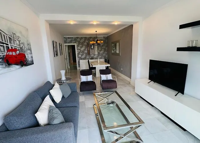 Room City Estepona Mirador
