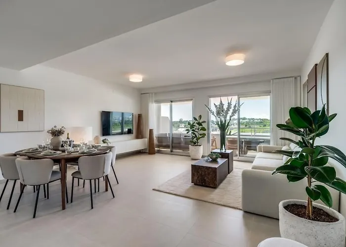 3Br With Great Panoramic Views At Oceana Gardens