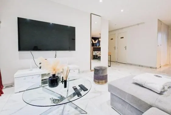 Apartamento Independiente!
