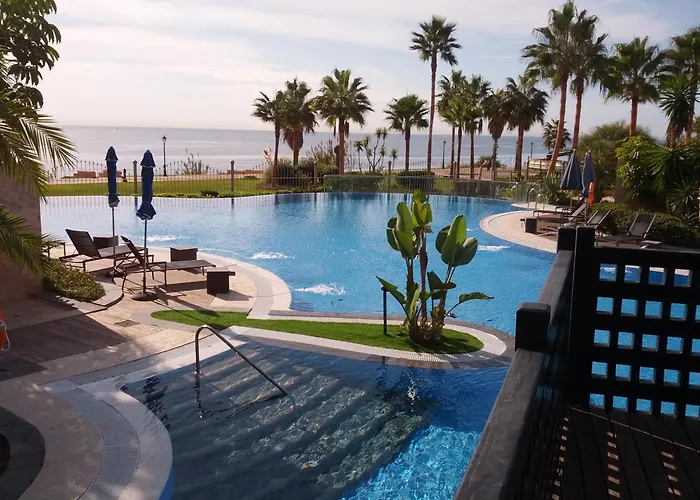 Tranquil Beachfront Apartments Mar Azul Resort