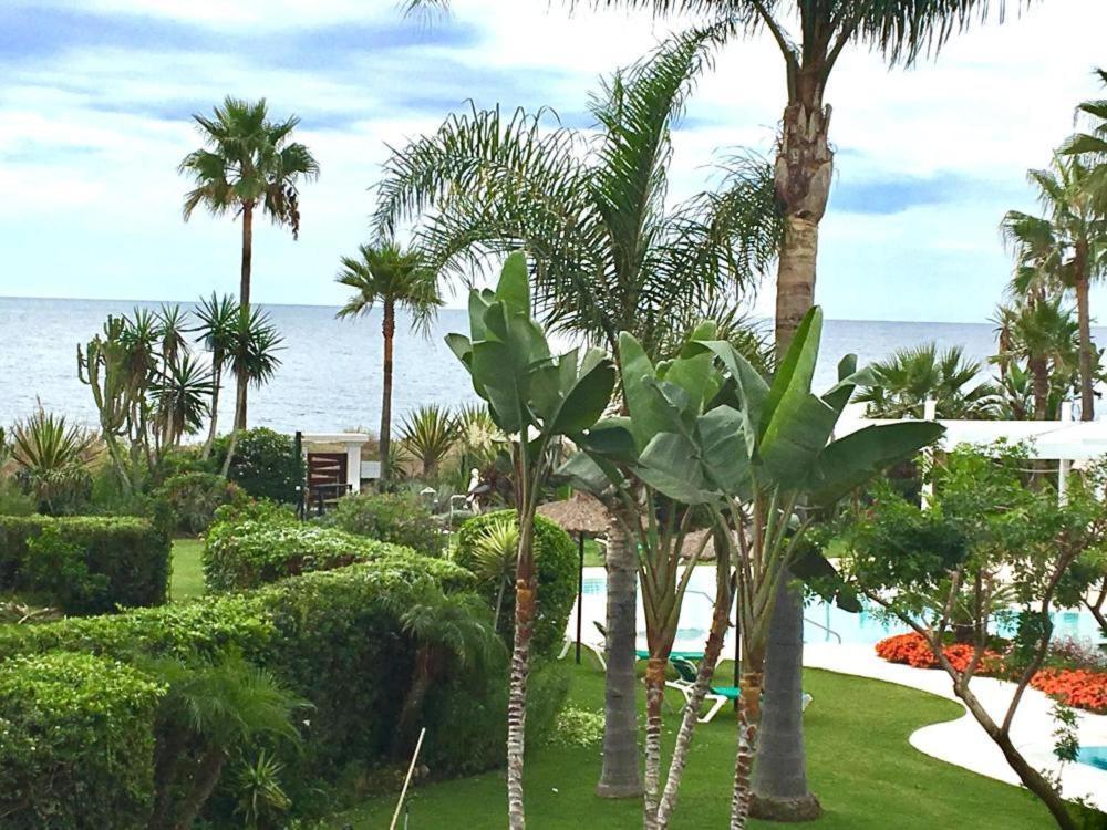 Stunning Penthouse Just Footsteps Away From Estepona's Beaches Apartment *