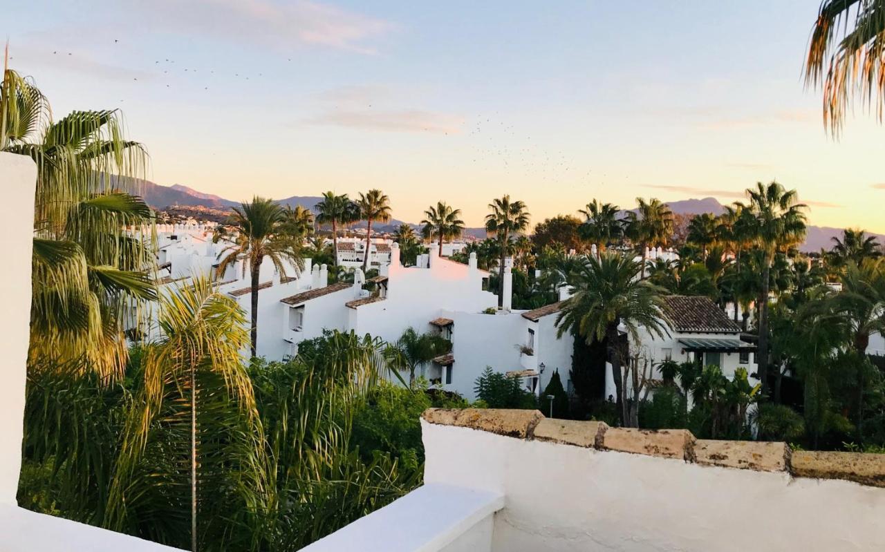 Stunning Penthouse Just Footsteps Away From Estepona's Beaches Apartment *