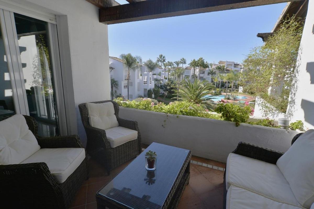 Apartment Stunning Penthouse Just Footsteps Away From Estepona's Beaches Estepona