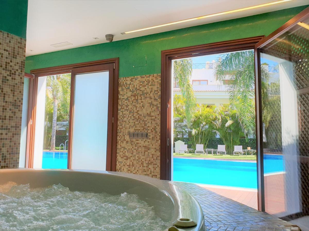 Luxury Frontal In Doncella Estepona
