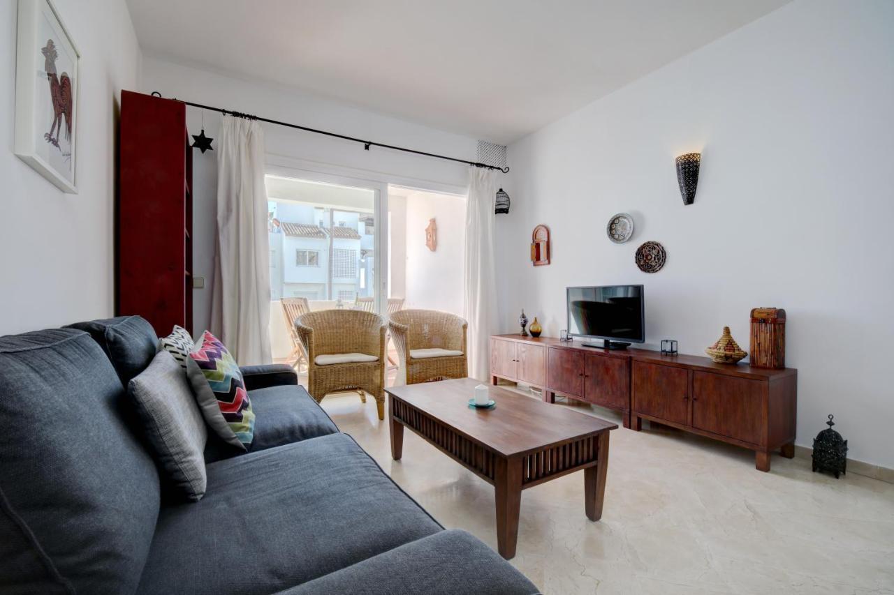 Exceptional Beachfront Complex With Pool In Costalita, Apartment *