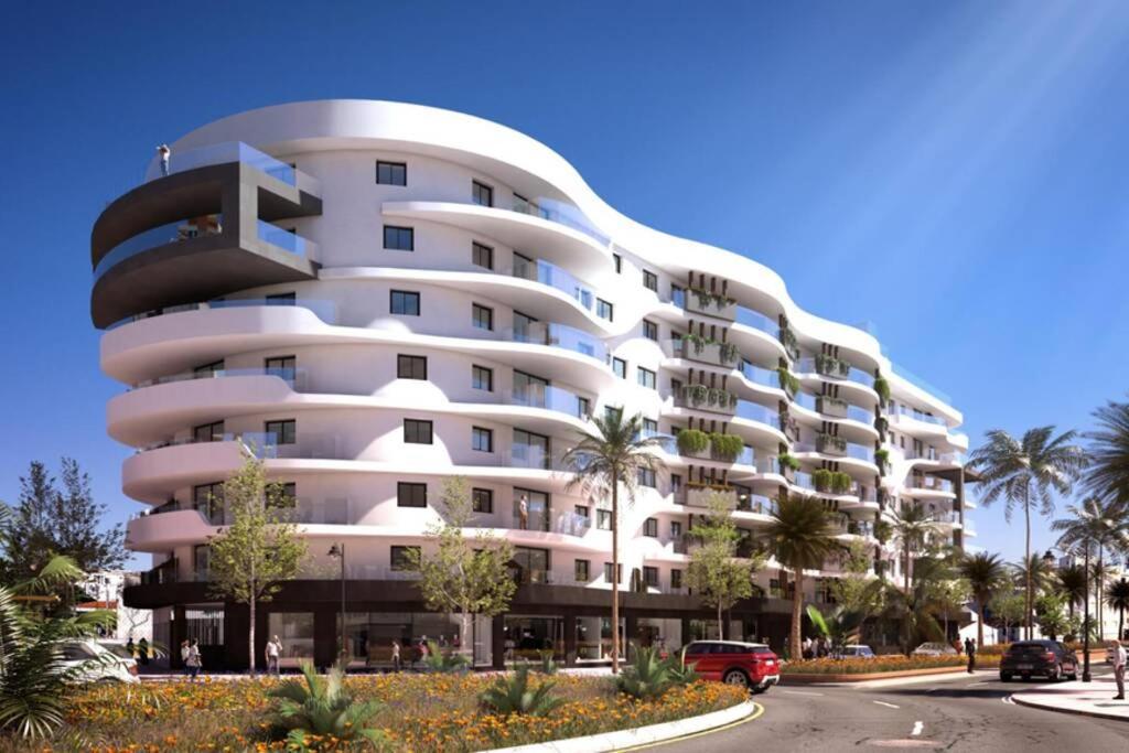 Keywise Family Luxury Infinity & Golf Apartment *