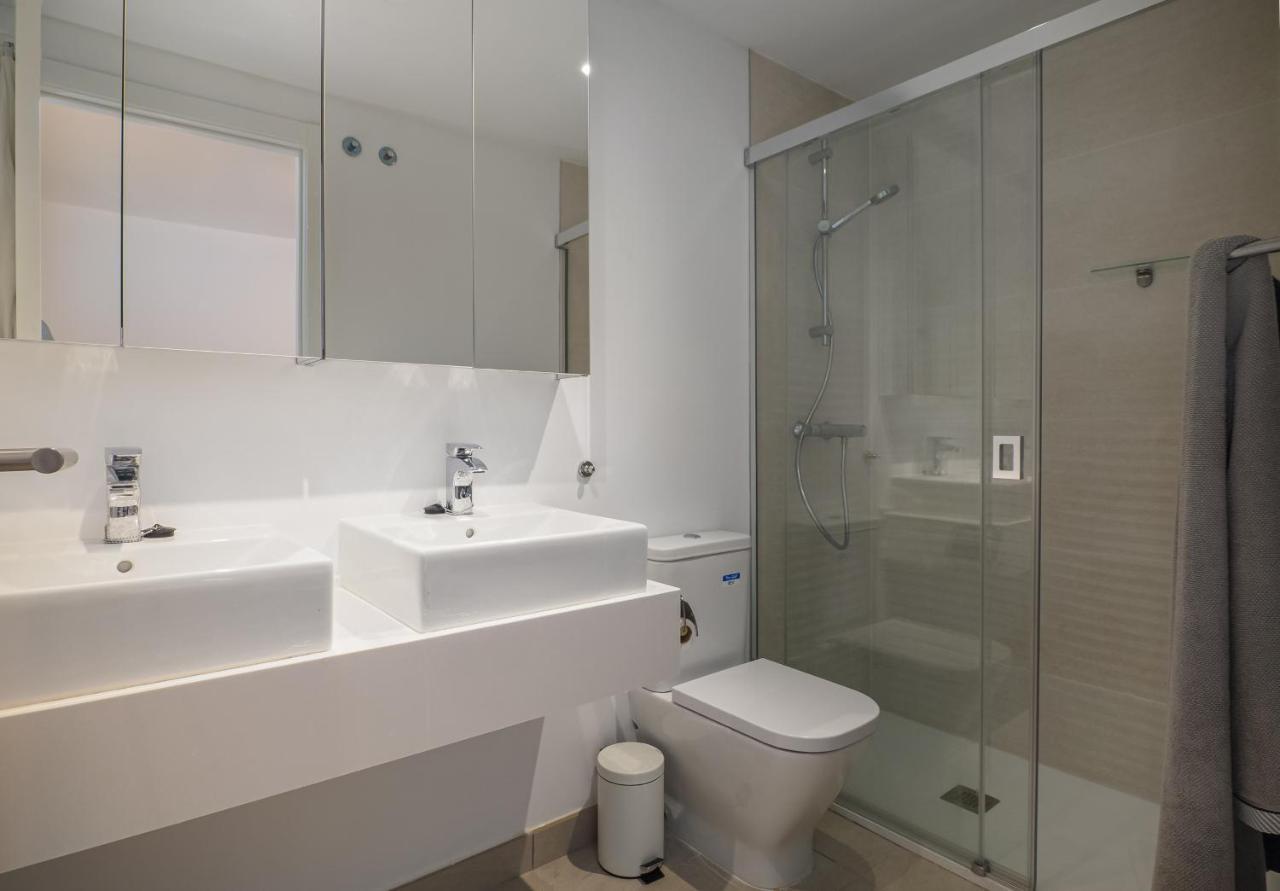 2313-amazing New Luxury With Three Bedrooms