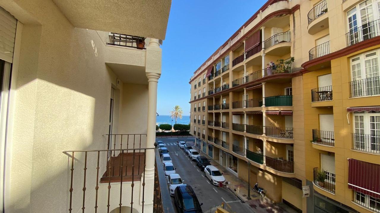 Apartamento Ikram Front Beach Alboran, Casco Antiguo