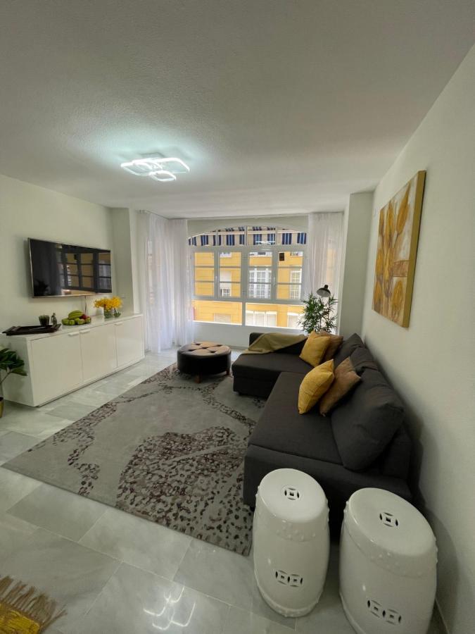 Apartamento Ikram Front Beach Alboran, Casco Antiguo