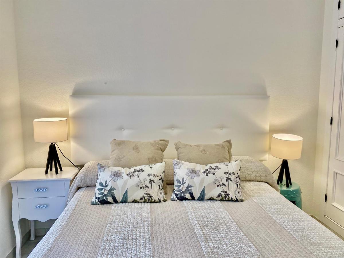Apartamento Ikram Front Beach Alboran, Casco Antiguo *