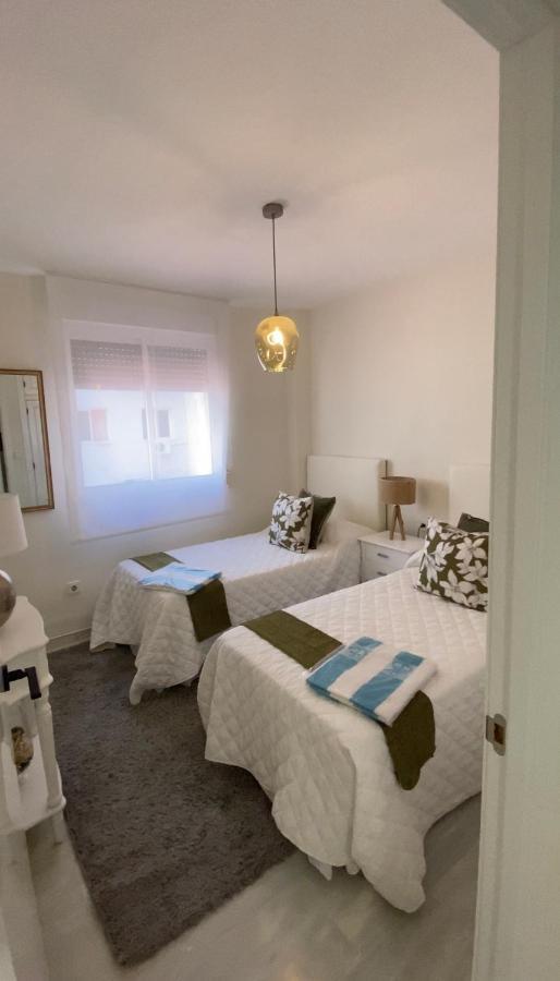 Apartamento Ikram Front Beach Alboran, Casco Antiguo
