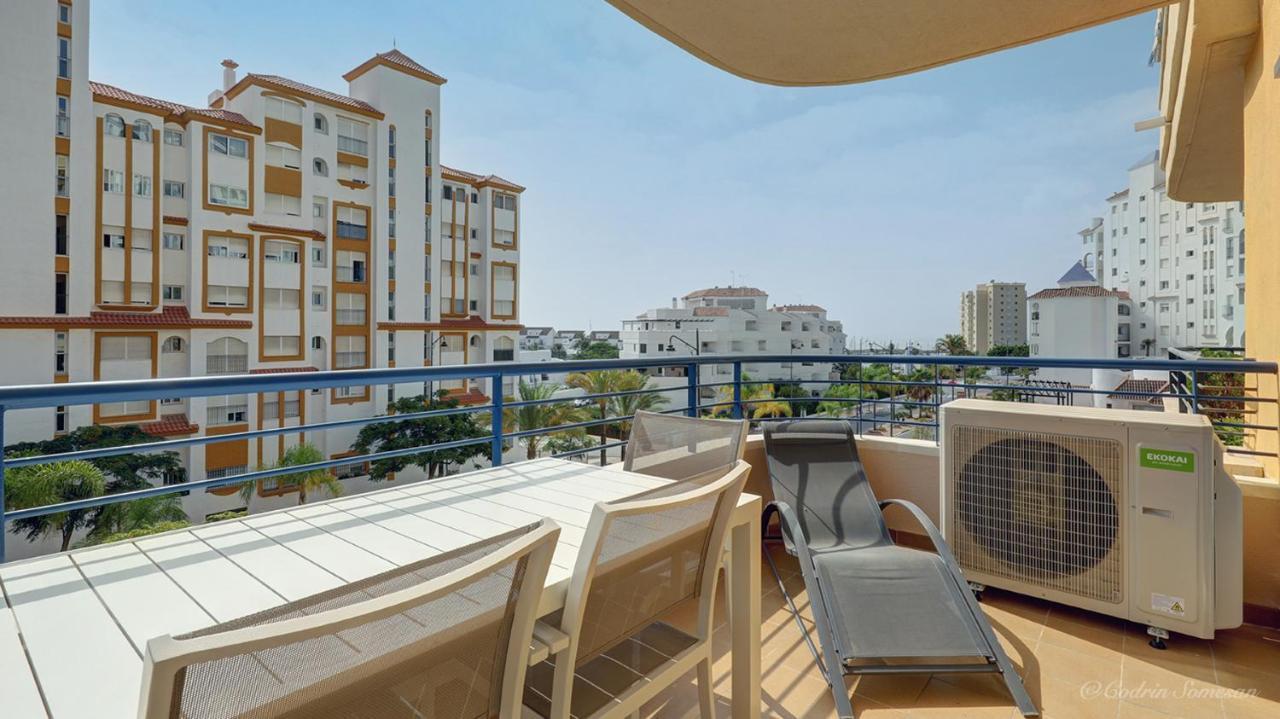 Cozy Overlooking Estepona's Marina! * Estepona