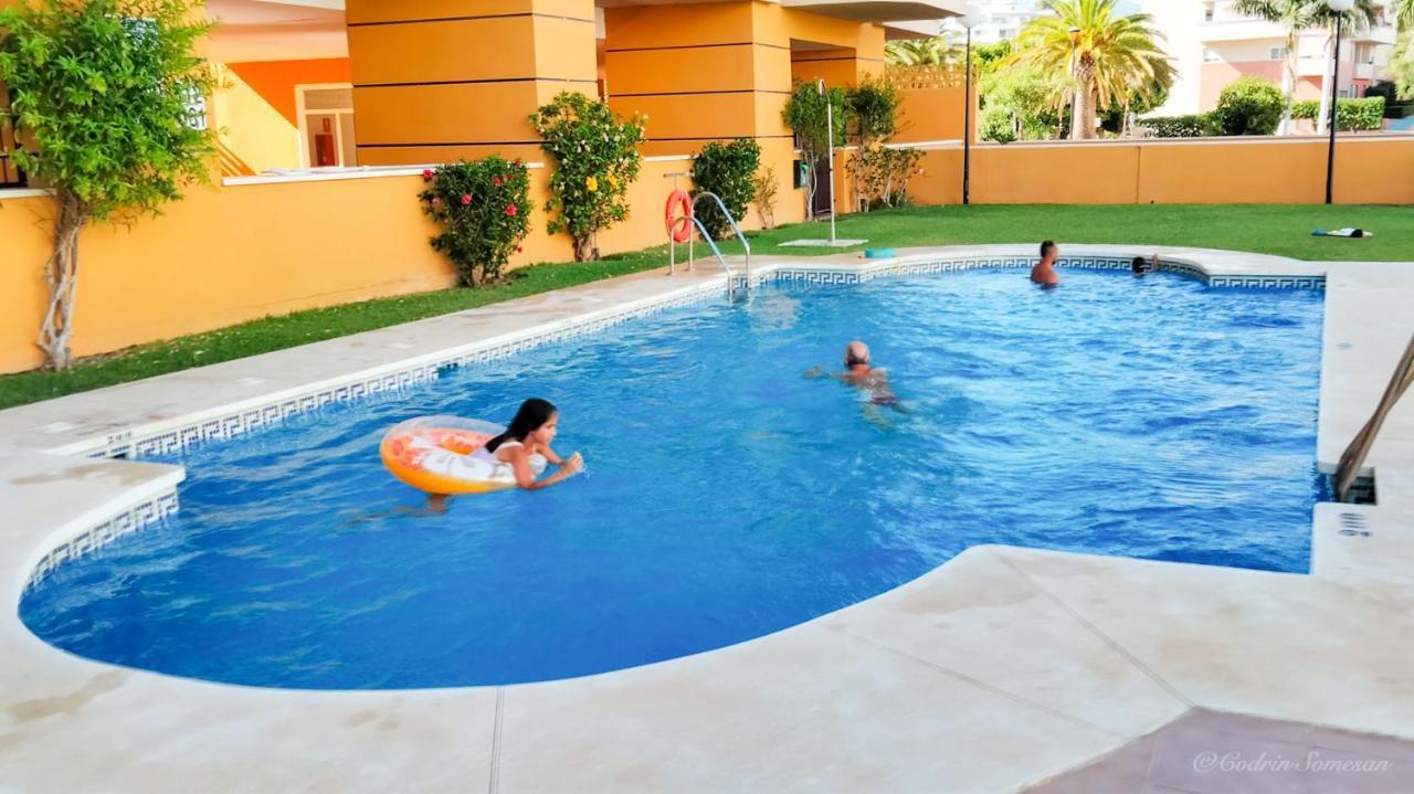 Cozy Overlooking Estepona's Marina! Estepona