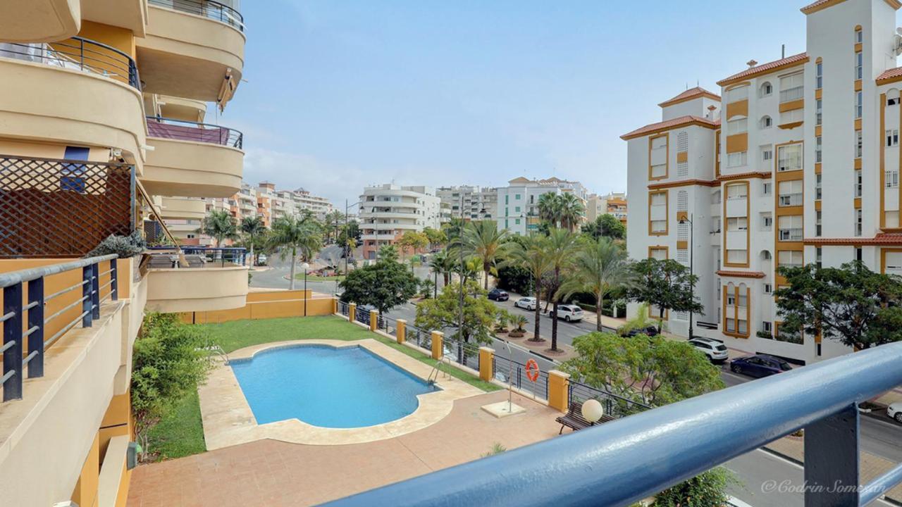 Cozy Overlooking Estepona's Marina! Apartment Estepona