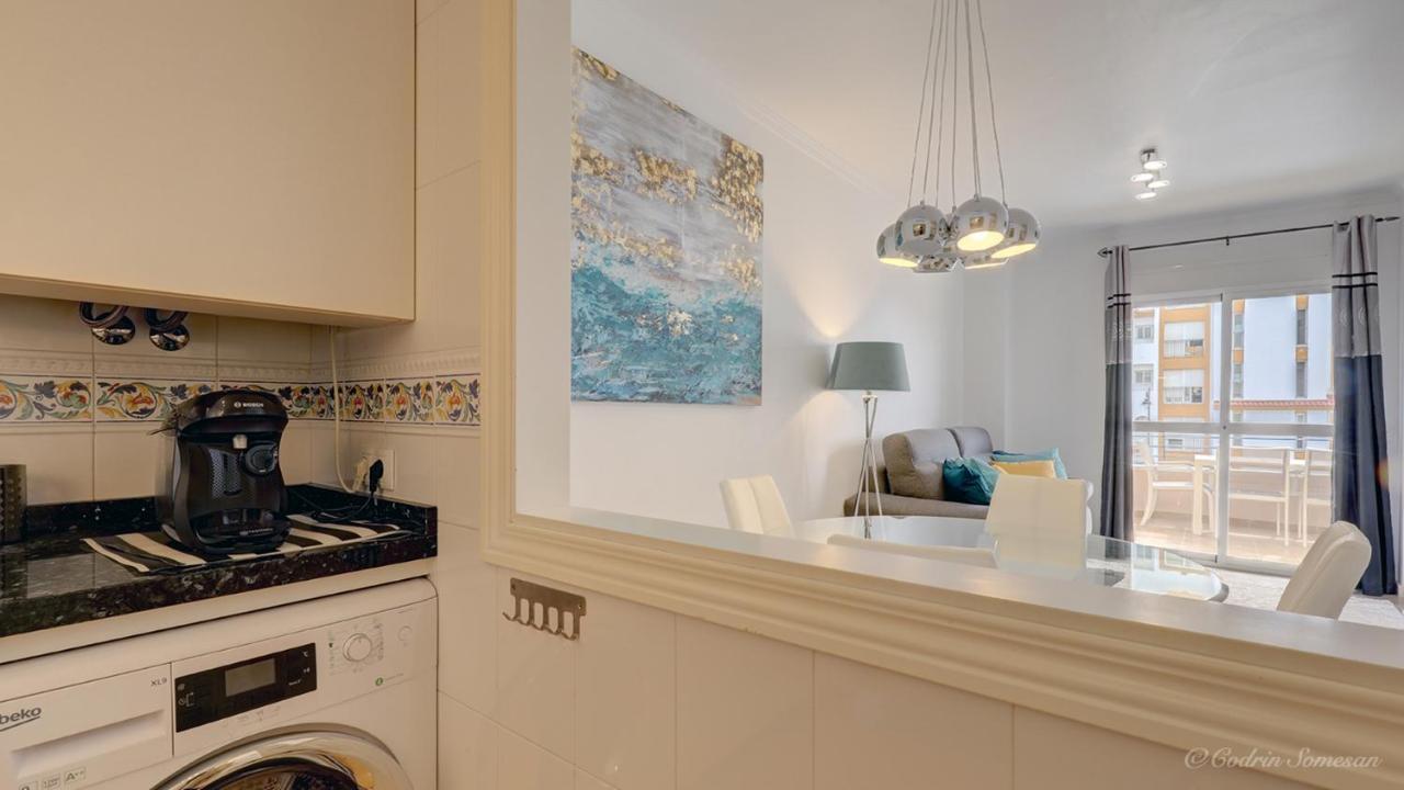 Apartment Cozy Overlooking Estepona's Marina! Estepona