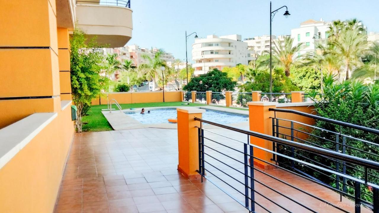 Cozy Overlooking Estepona's Marina! Apartment