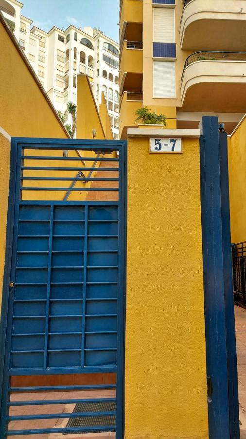 Cozy Overlooking Estepona's Marina!