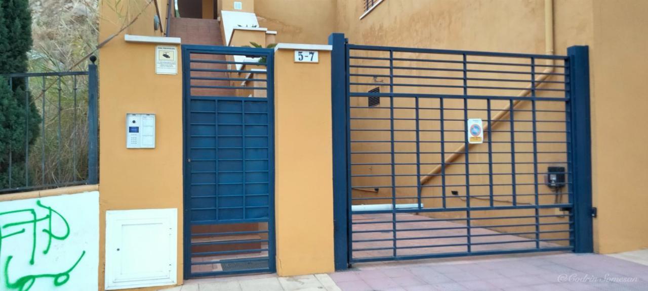 Apartment Cozy Overlooking Estepona's Marina! Estepona