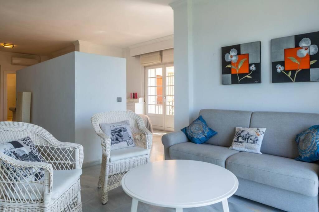 Ar 18 Belgravia Club * Estepona